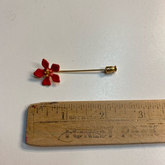 Vintage Retro Red Flower Pin - Picture 3 of 6